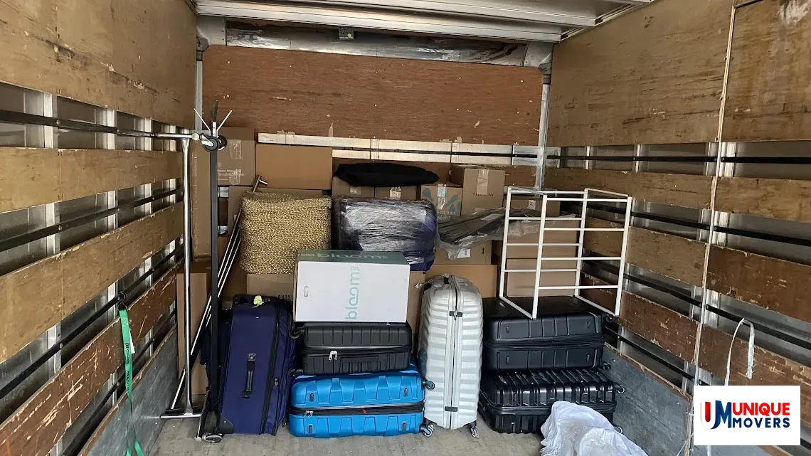 Unique Movers Team