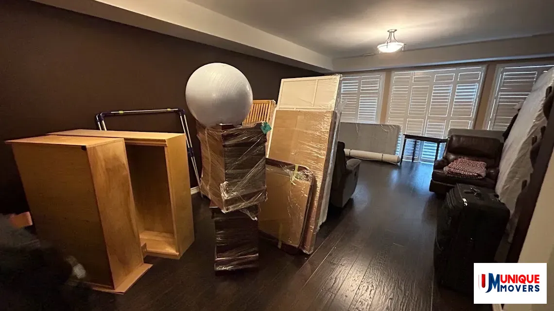 Unique Movers Team