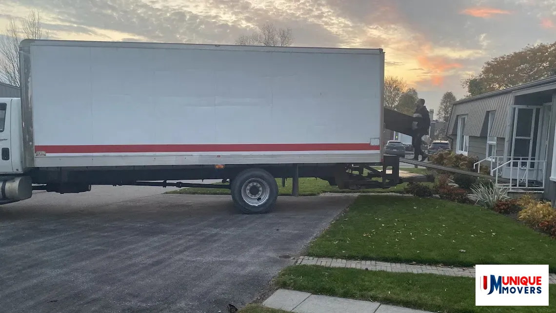 Unique Movers Team